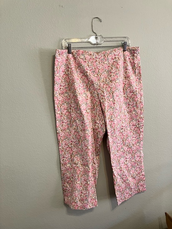 villager Pants - Villager Stretch Pink Floral Capris